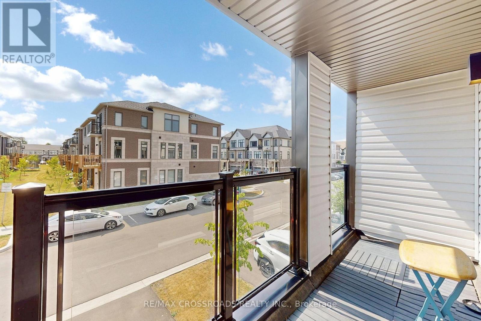 384 Okanagan Path, Oshawa, Ontario  L1H 0B1 - Photo 6 - E13010716
