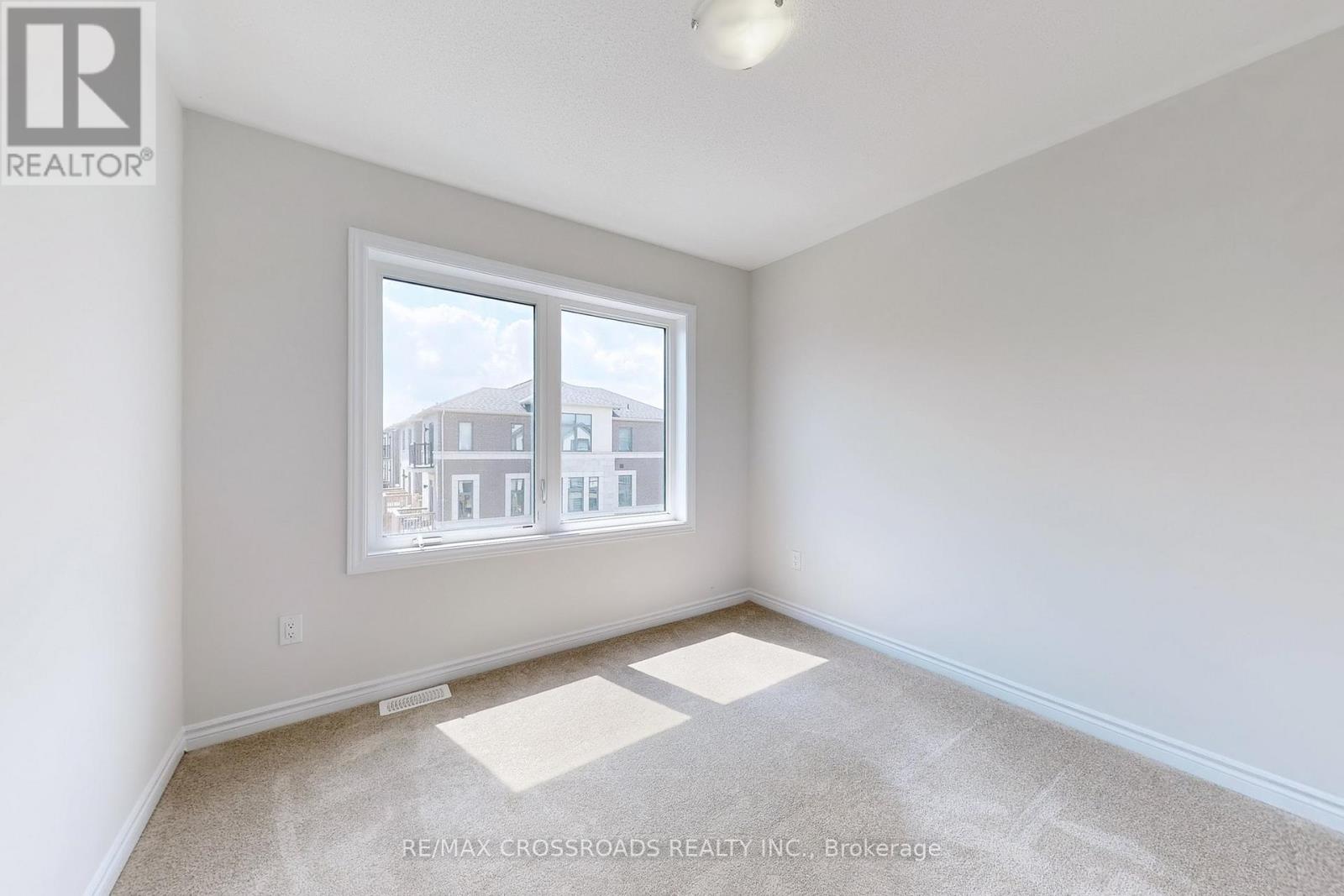 384 Okanagan Path, Oshawa, Ontario  L1H 0B1 - Photo 22 - E13010716