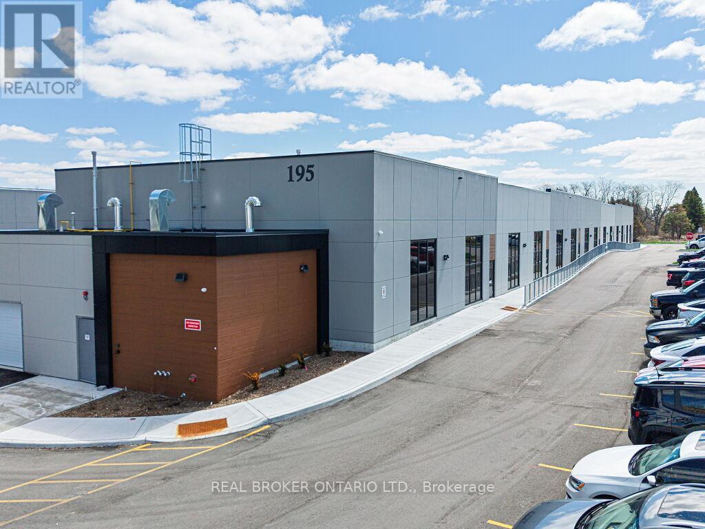 Unit 7 - 195 Cachet Woods Court, Markham, Ontario  L6C 0Z8 - Photo 7 - N12977478