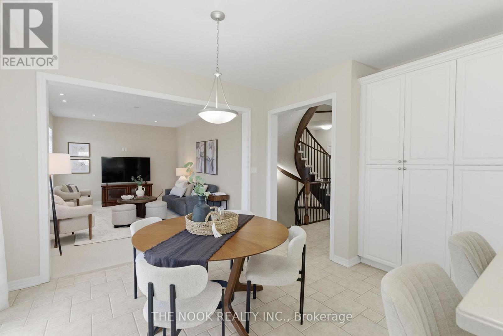 926 Red Deer Avenue, Oshawa, Ontario  L1K 0C4 - Photo 18 - E13090212
