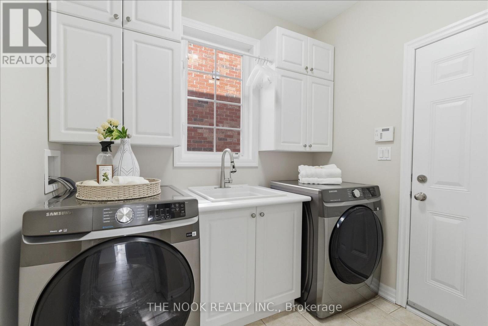 926 Red Deer Avenue, Oshawa, Ontario  L1K 0C4 - Photo 23 - E13090212