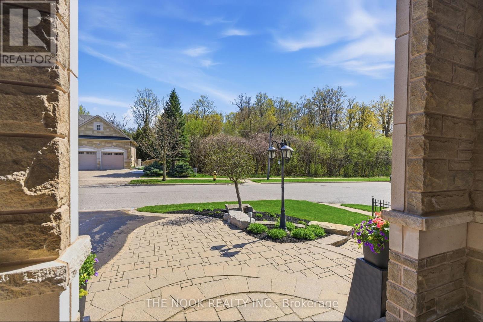 926 Red Deer Avenue, Oshawa, Ontario  L1K 0C4 - Photo 49 - E13090212