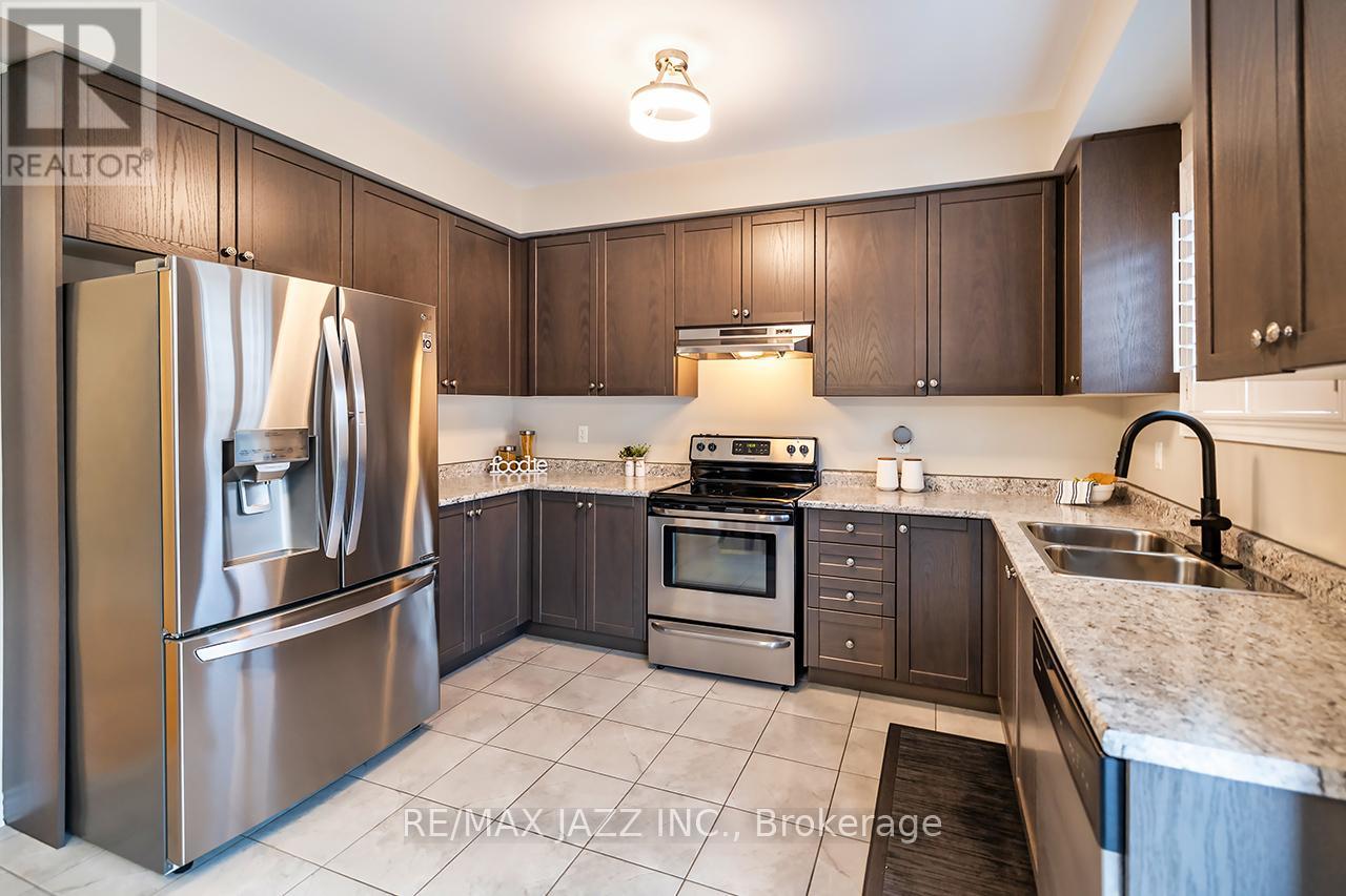 872 William Lee Avenue, Oshawa, Ontario  L1K 0W2 - Photo 16 - E13090446