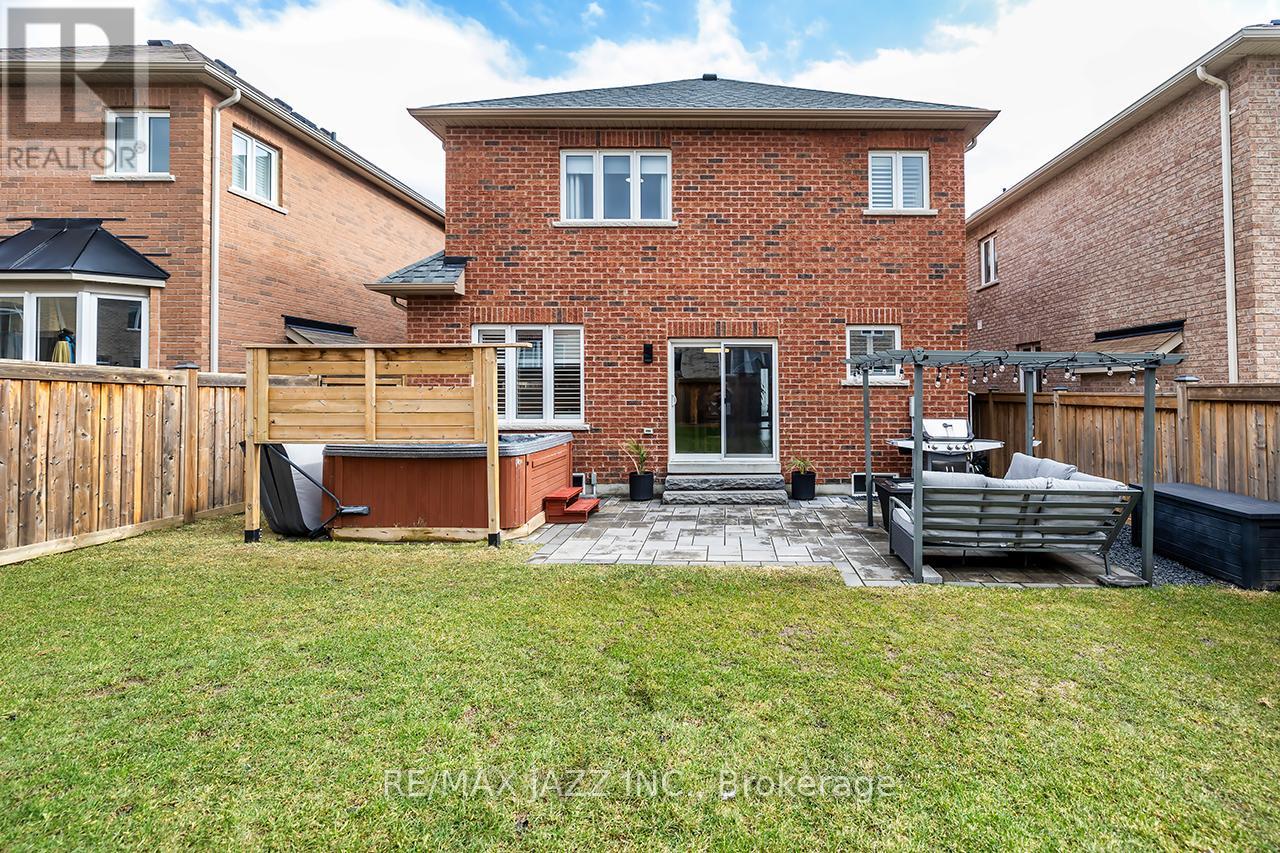 872 William Lee Avenue, Oshawa, Ontario  L1K 0W2 - Photo 39 - E13090446