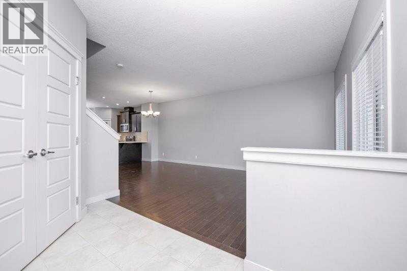 226 Redstone Drive Ne, Calgary, Alberta  T3N 1B5 - Photo 5 - A2285571