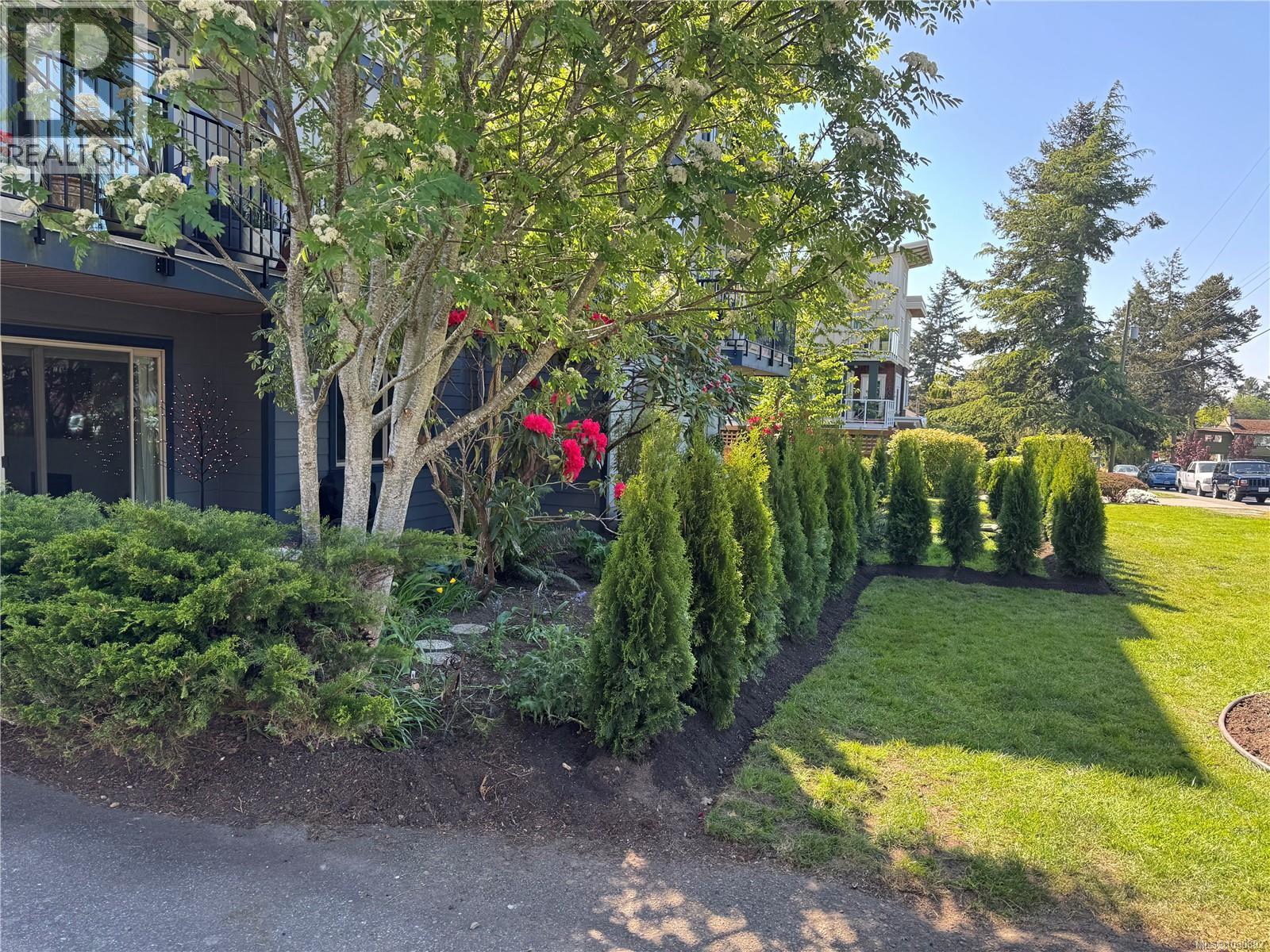 101 2427 Amherst Ave, Sidney, British Columbia  V8L 2H1 - Photo 26 - 1030892