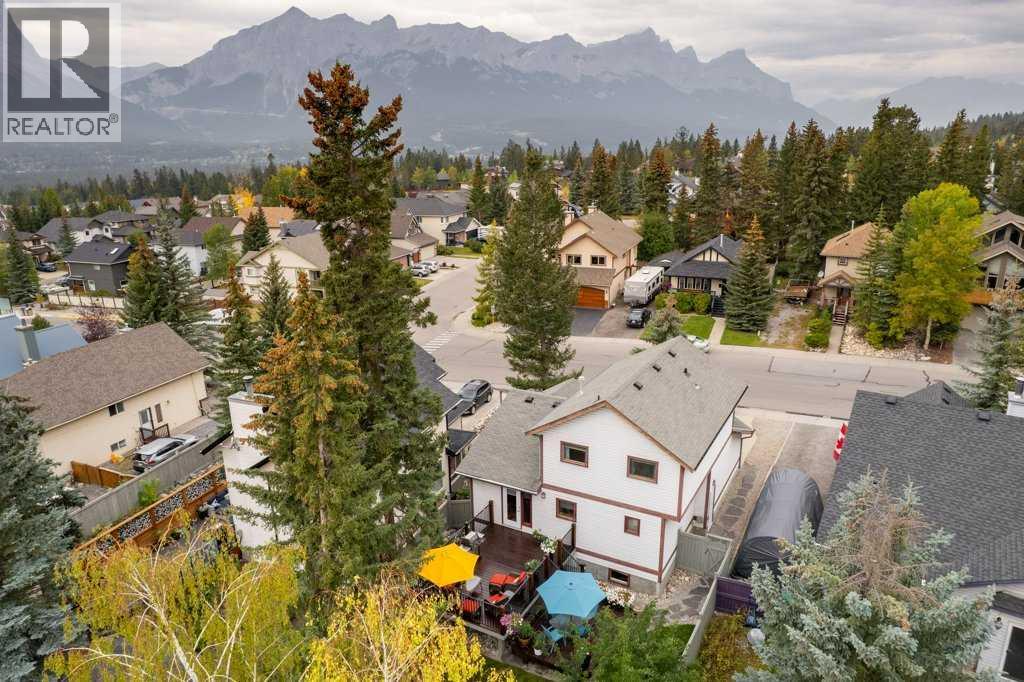 270 Lady Macdonald Drive, Canmore, Alberta  T1W 1H8 - Photo 3 - A2307614