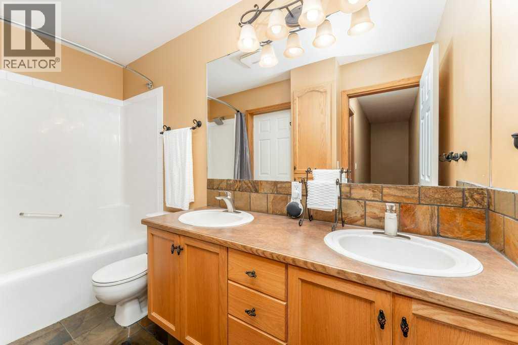 270 Lady Macdonald Drive, Canmore, Alberta  T1W 1H8 - Photo 16 - A2307614