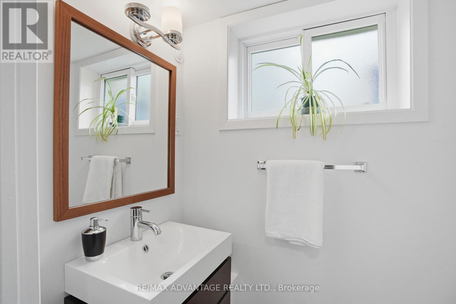 124 Windsor Avenue, London South, Ontario  N6C 1Z9 - Photo 38 - X13090400