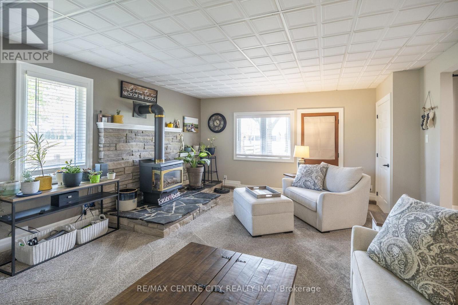 29883 West Bothwell Road, Chatham-Kent, Ontario  N0P 1C0 - Photo 10 - X13090452