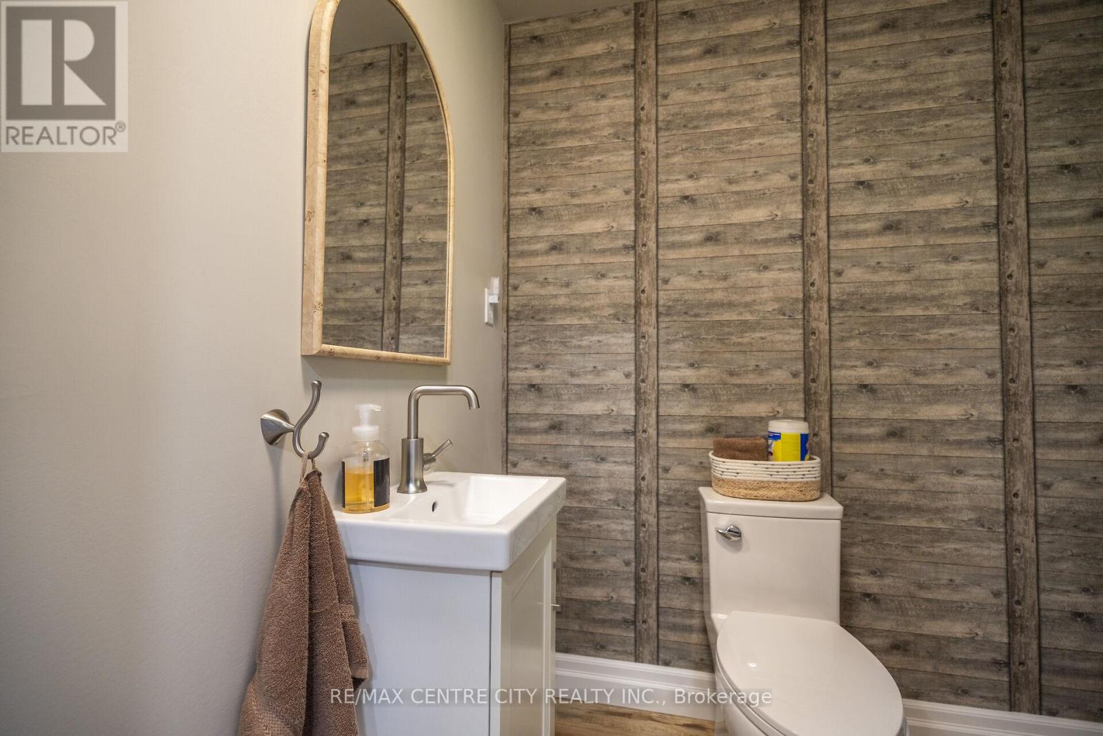 29883 West Bothwell Road, Chatham-Kent, Ontario  N0P 1C0 - Photo 21 - X13090452