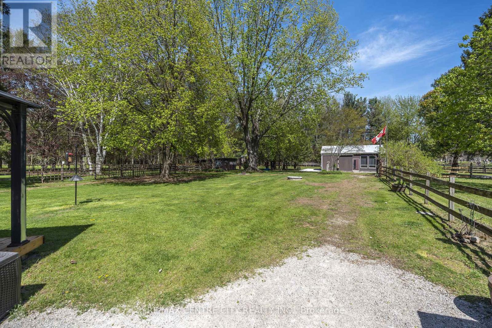 29883 West Bothwell Road, Chatham-Kent, Ontario  N0P 1C0 - Photo 33 - X13090452