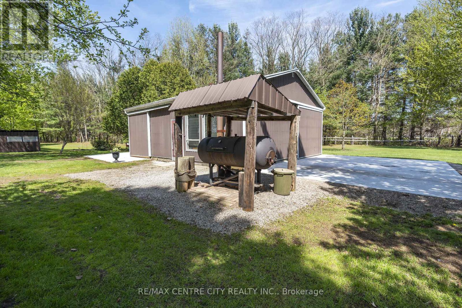 29883 West Bothwell Road, Chatham-Kent, Ontario  N0P 1C0 - Photo 39 - X13090452