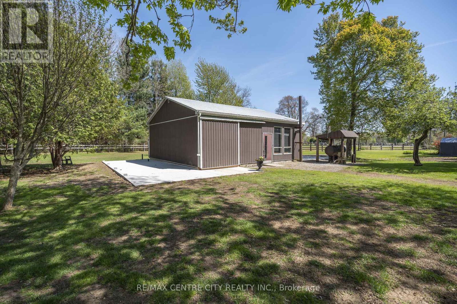 29883 West Bothwell Road, Chatham-Kent, Ontario  N0P 1C0 - Photo 40 - X13090452