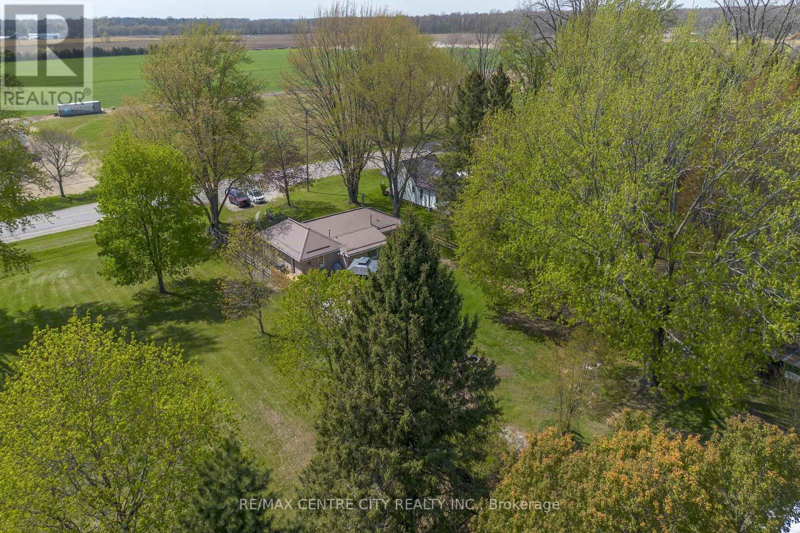 29883 West Bothwell Road, Chatham-Kent, Ontario  N0P 1C0 - Photo 47 - X13090452