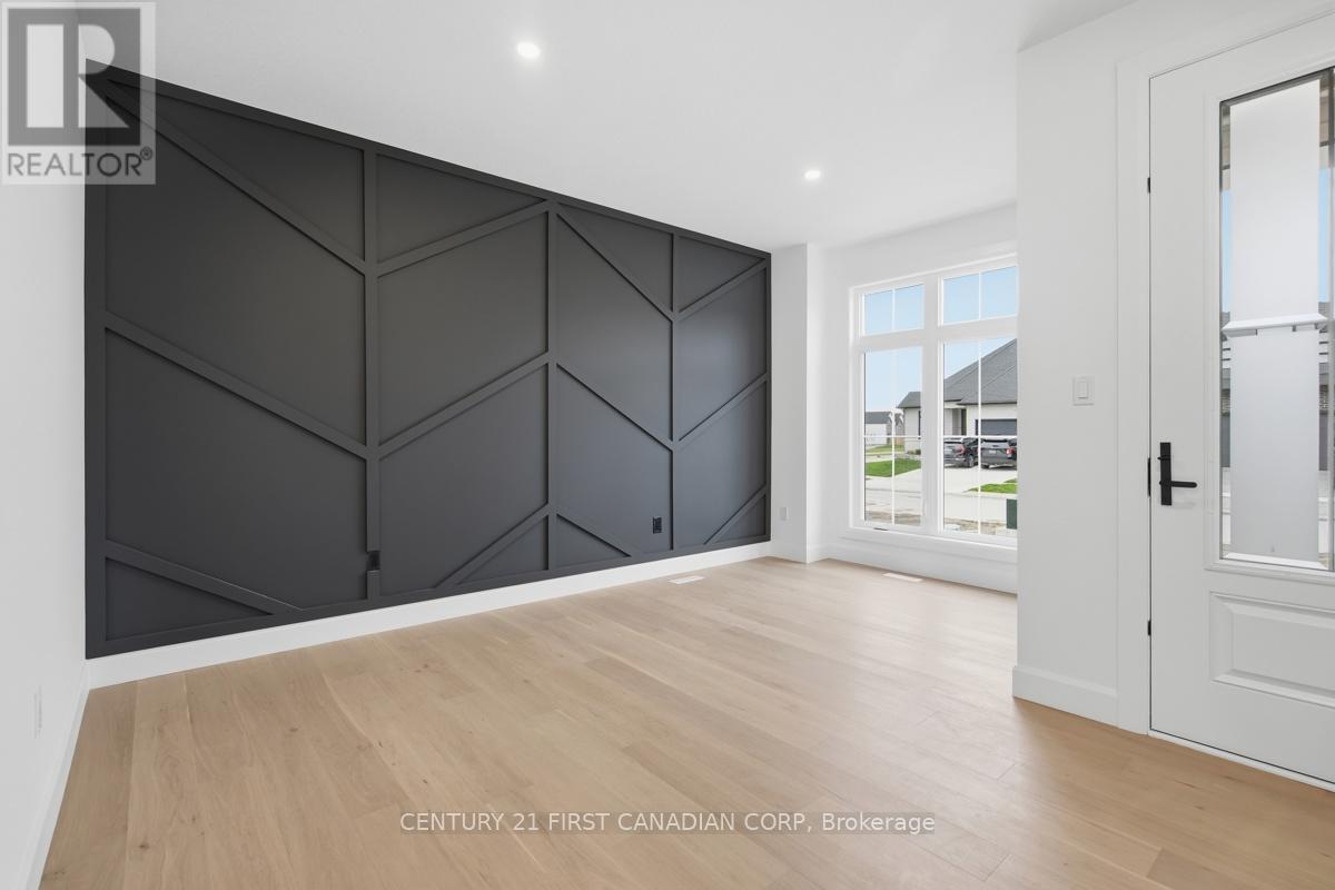 1586 Upper West Avenue, London South, Ontario  N6K 0M2 - Photo 4 - X13090476