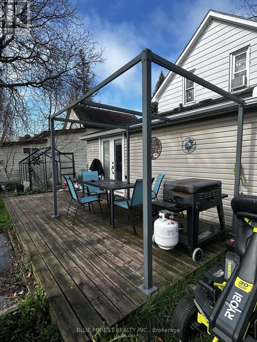 15 Alexandria Avenue, St. Thomas, Ontario  N5P 3M7 - Photo 19 - X13090552