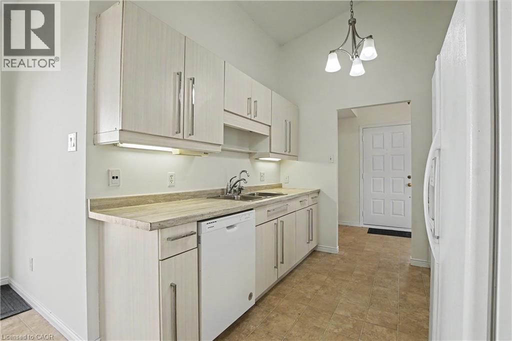209 Middlebury Drive, Waterloo, Ontario  N2T 2H6 - Photo 12 - 40827083
