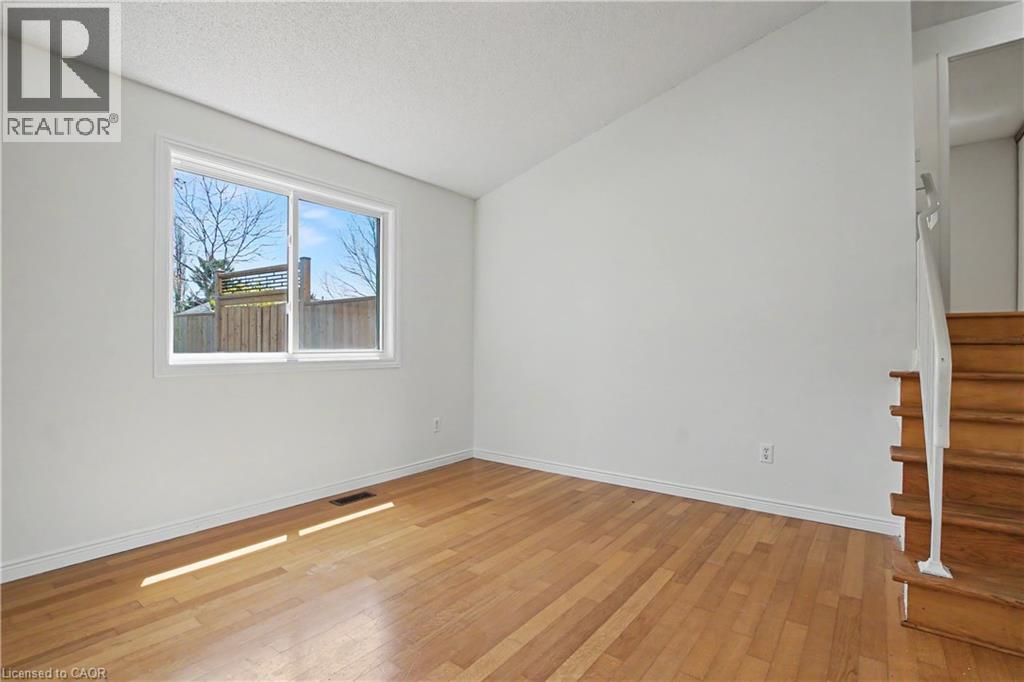 209 Middlebury Drive, Waterloo, Ontario  N2T 2H6 - Photo 8 - 40827083