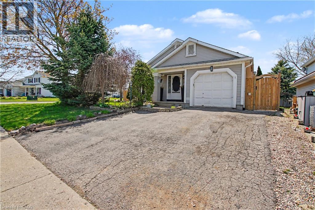 209 Middlebury Drive, Waterloo, Ontario  N2T 2H6 - Photo 2 - 40827083