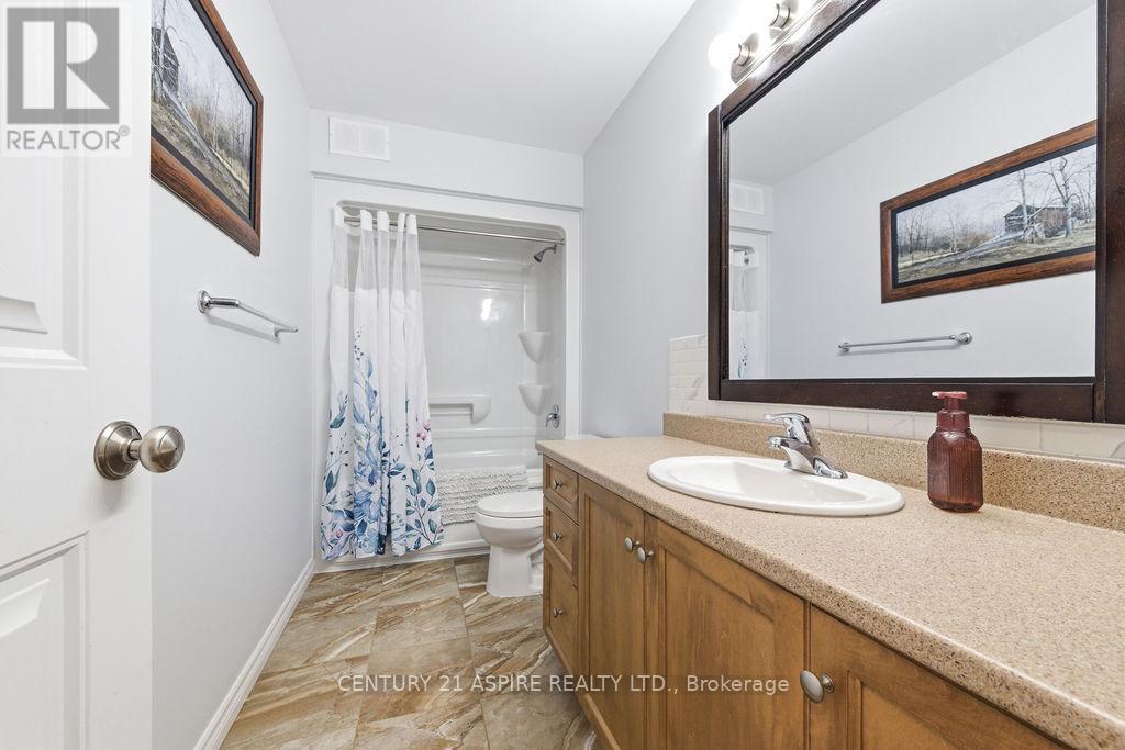 17 Newport Drive, Petawawa, Ontario  K8H 0C9 - Photo 18 - X13090376