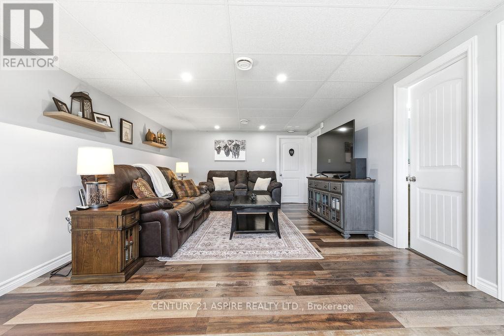 17 Newport Drive, Petawawa, Ontario  K8H 0C9 - Photo 24 - X13090376