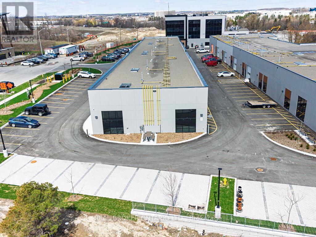 Units 4 To 7 - 195 Cachet Woods Court, Markham, Ontario  L6C 0Z8 - Photo 9 - N12977306