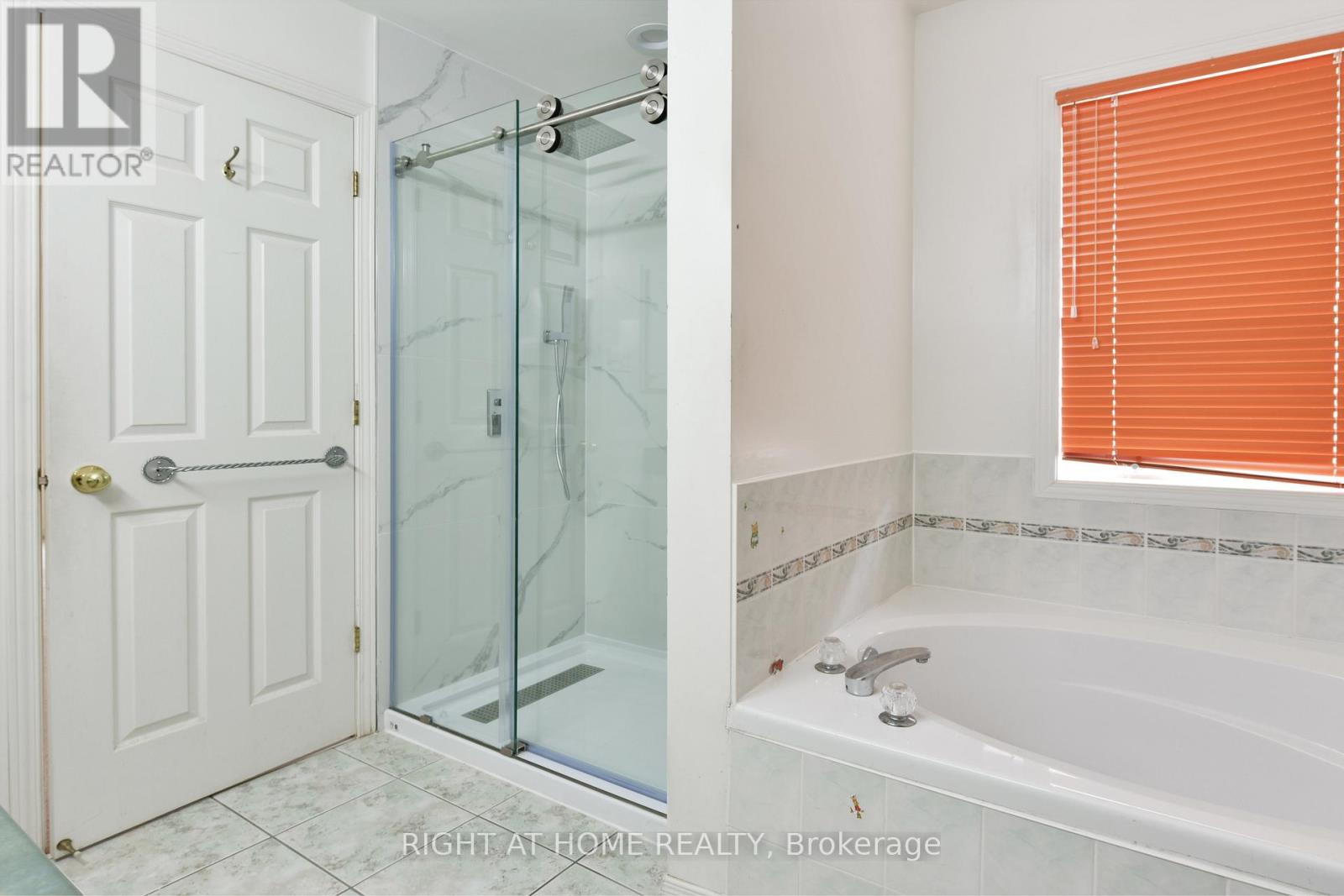 11 Cheltonia Way, Ottawa, Ontario  K2T 1G1 - Photo 20 - X13090256