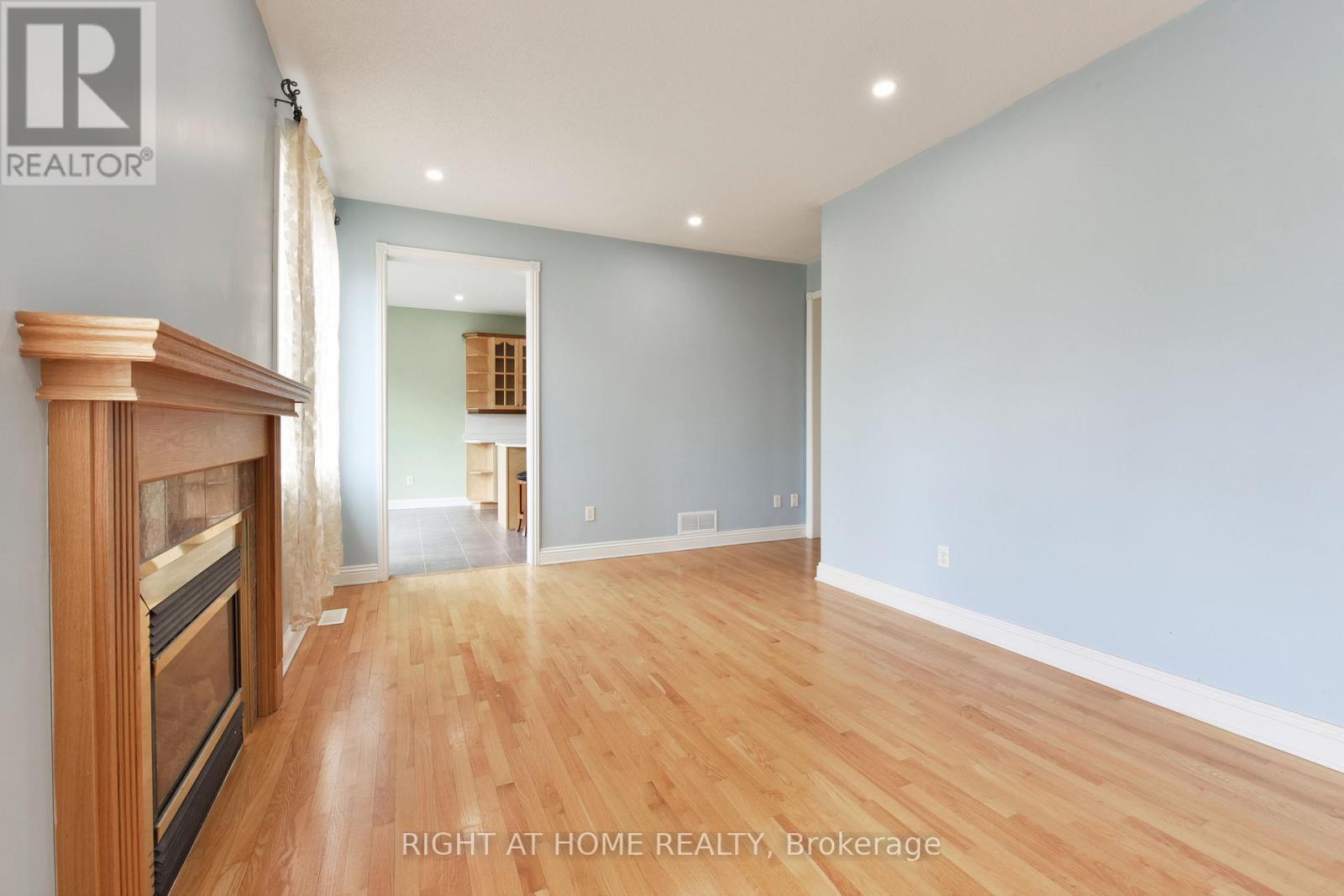 11 Cheltonia Way, Ottawa, Ontario  K2T 1G1 - Photo 8 - X13090256