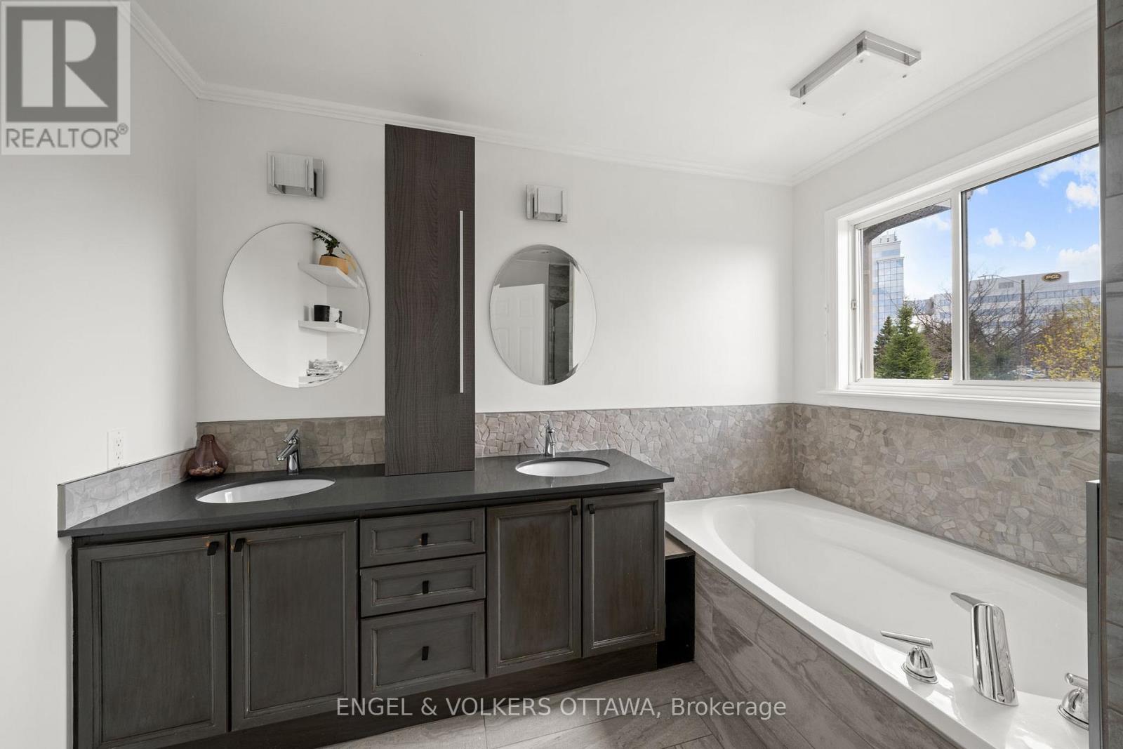 5 Kimberwick Crescent, Ottawa, Ontario  K1V 1K6 - Photo 14 - X13090372