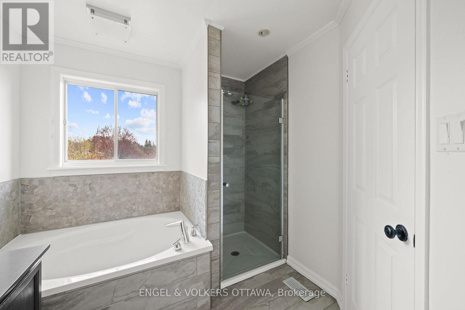 5 Kimberwick Crescent, Ottawa, Ontario  K1V 1K6 - Photo 15 - X13090372