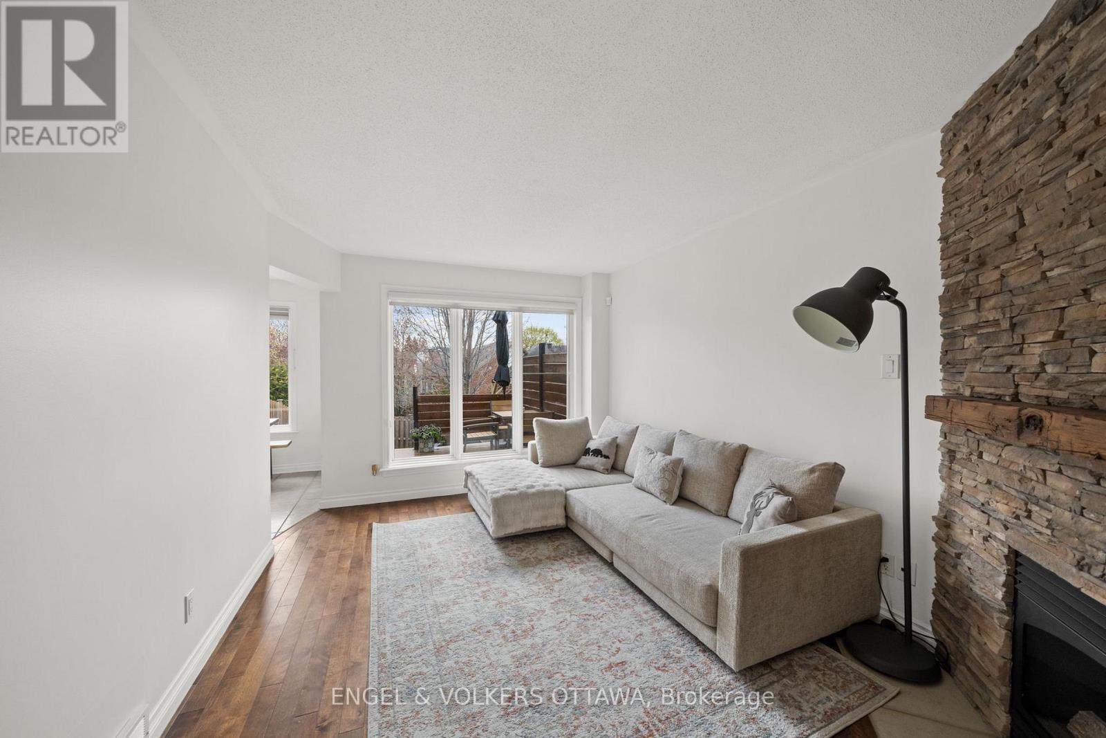 5 Kimberwick Crescent, Ottawa, Ontario  K1V 1K6 - Photo 4 - X13090372