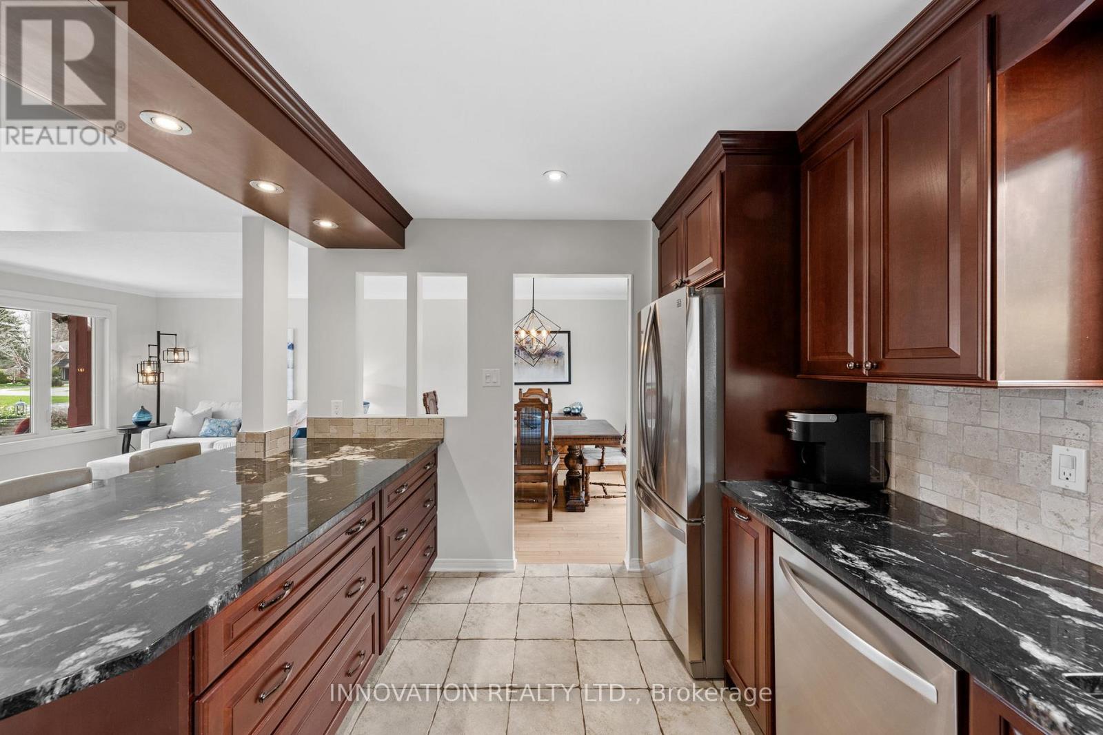 53 Equestrian Drive, Ottawa, Ontario  K2M 1E9 - Photo 10 - X13090598