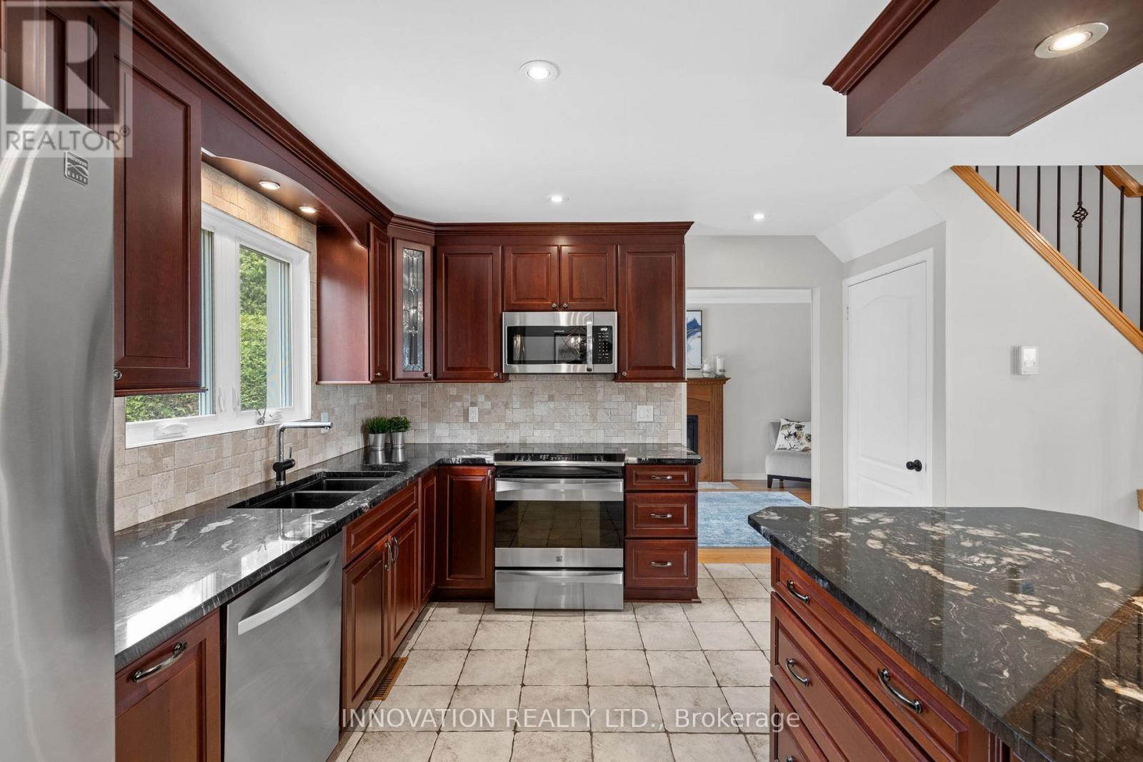 53 Equestrian Drive, Ottawa, Ontario  K2M 1E9 - Photo 8 - X13090598