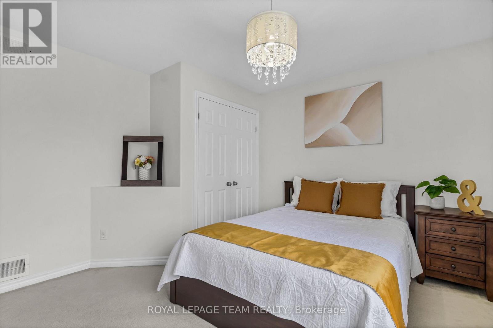 3728 Mountain Meadows Crescent, Ottawa, Ontario  K1V 1V7 - Photo 25 - X12905532