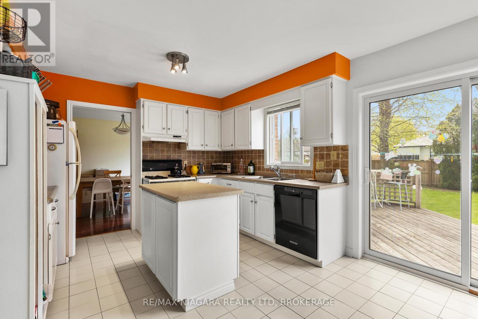 21 Homestead Drive, Niagara-On-The-Lake, Ontario  L0S 1J0 - Photo 11 - X13090402