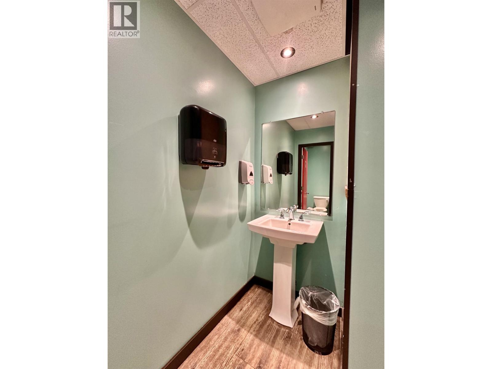 1160 5th Avenue, Valemount, British Columbia  V0E 2Z0 - Photo 10 - C8078352