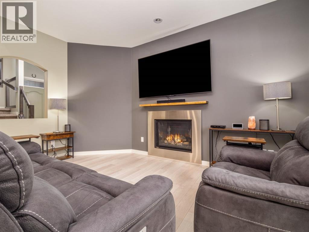 327 Mildred Dobbs Boulevard N, Lethbridge, Alberta  T1H 6G7 - Photo 12 - A2286537