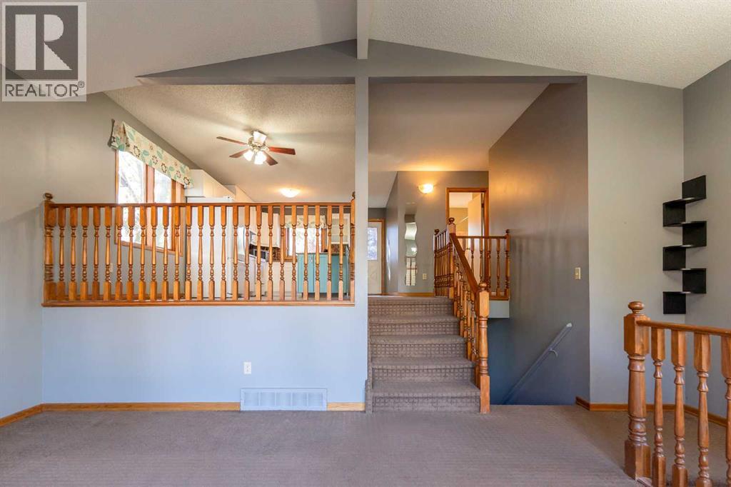897 Red Crow Boulevard W, Lethbridge, Alberta  T1K 5P5 - Photo 4 - A2306954