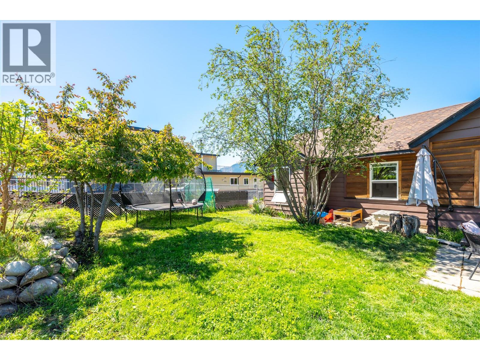 1045 Manitoba Street, Penticton, British Columbia  V2A 4Z8 - Photo 3 - 10385932