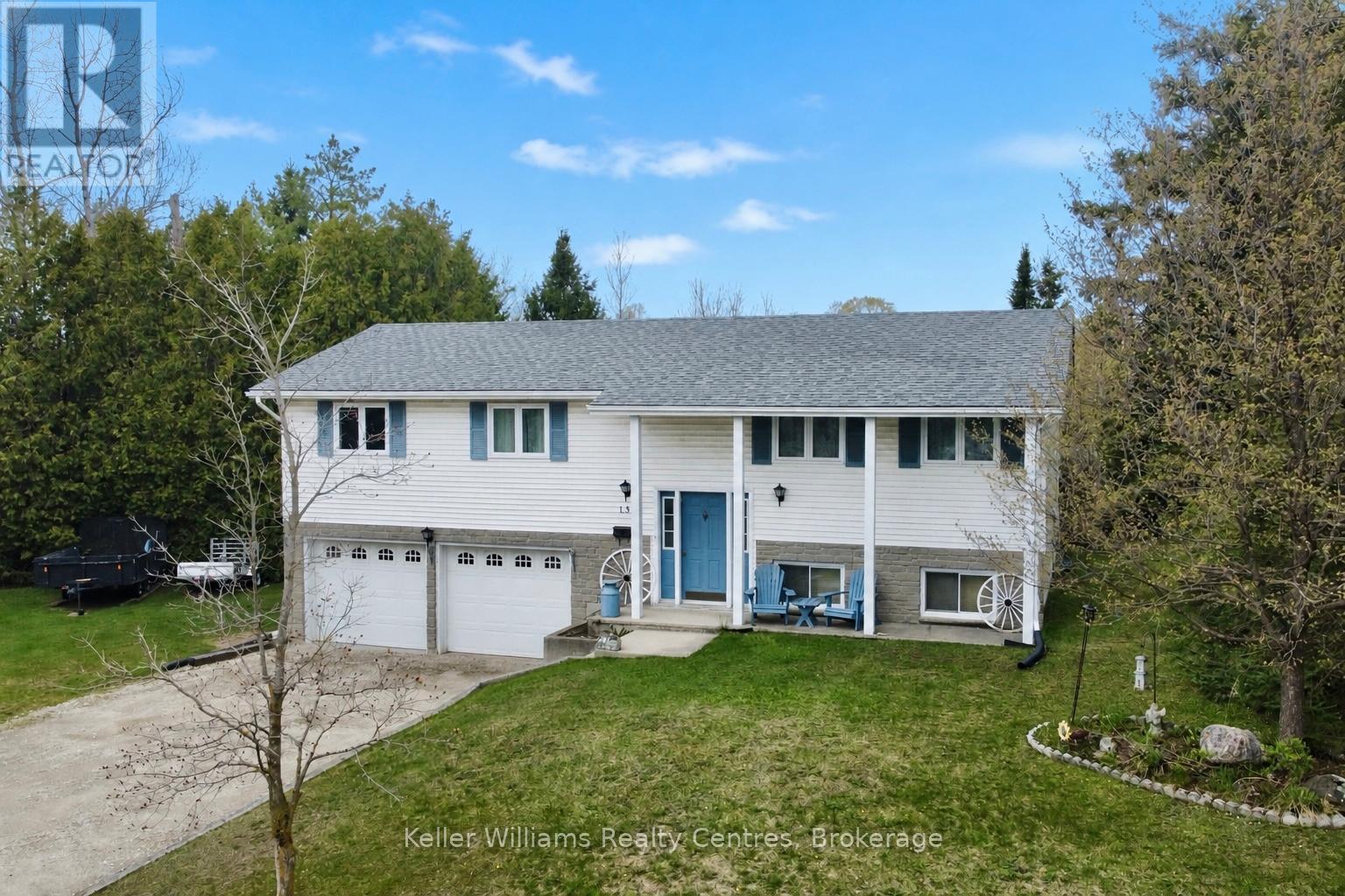 150 Douglas Street W, West Grey, Ontario  N0G 1R0 - Photo 1 - X13090250