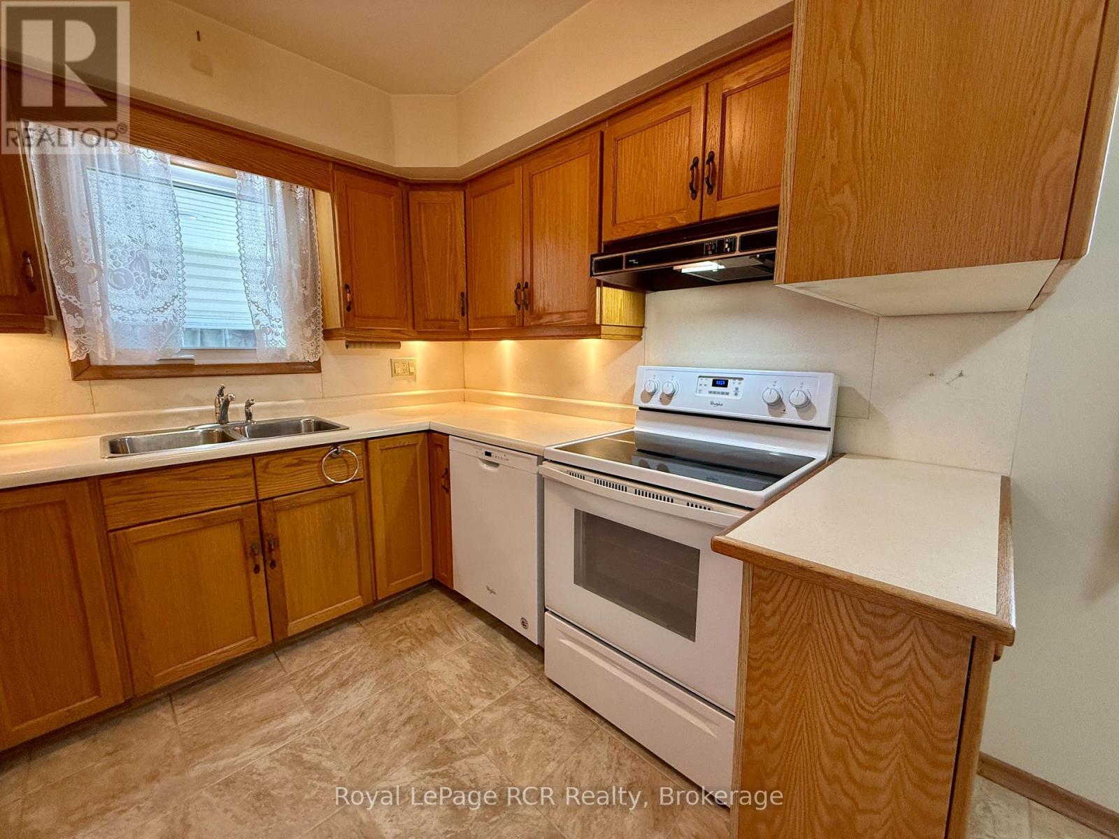 281 13th Avenue, Hanover, Ontario  N4N 2V9 - Photo 12 - X13090336