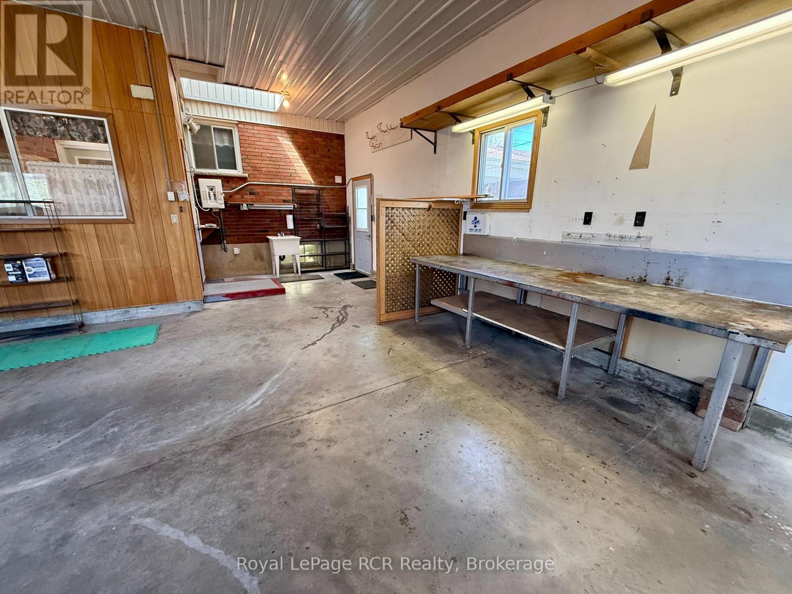 281 13th Avenue, Hanover, Ontario  N4N 2V9 - Photo 39 - X13090336