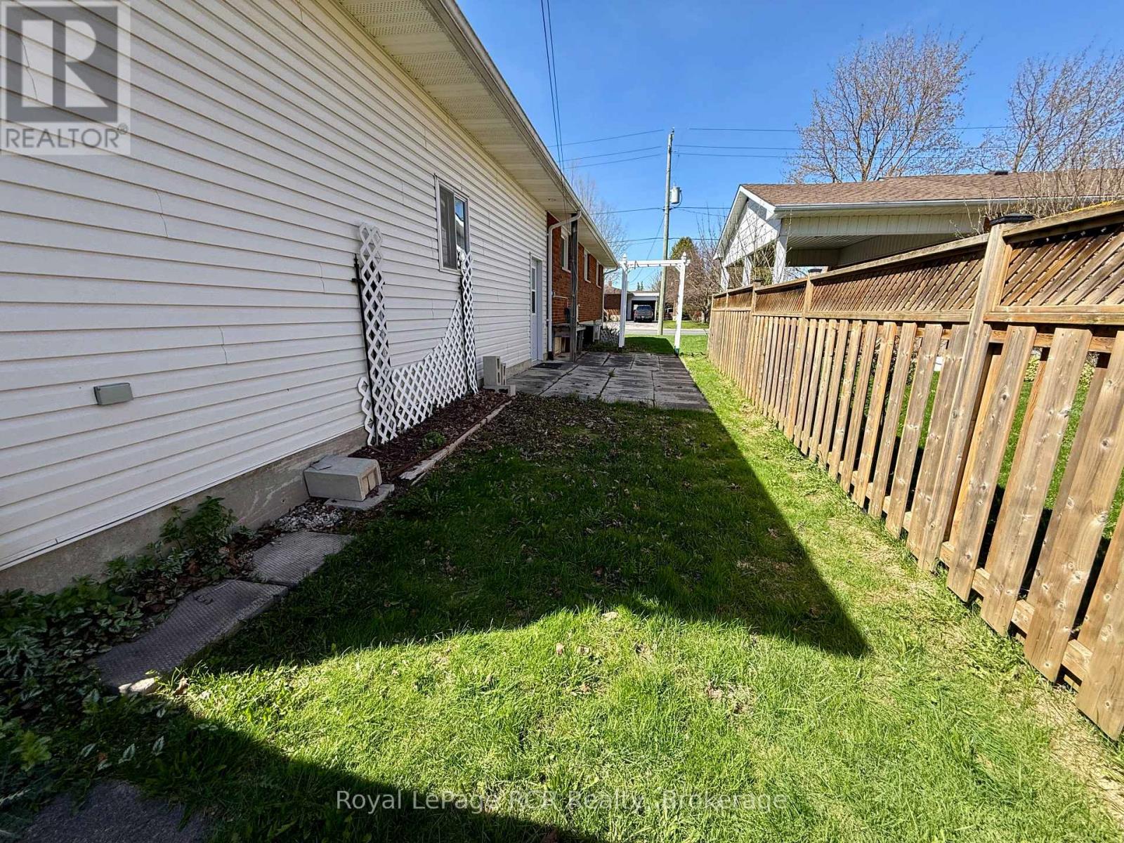 281 13th Avenue, Hanover, Ontario  N4N 2V9 - Photo 44 - X13090336