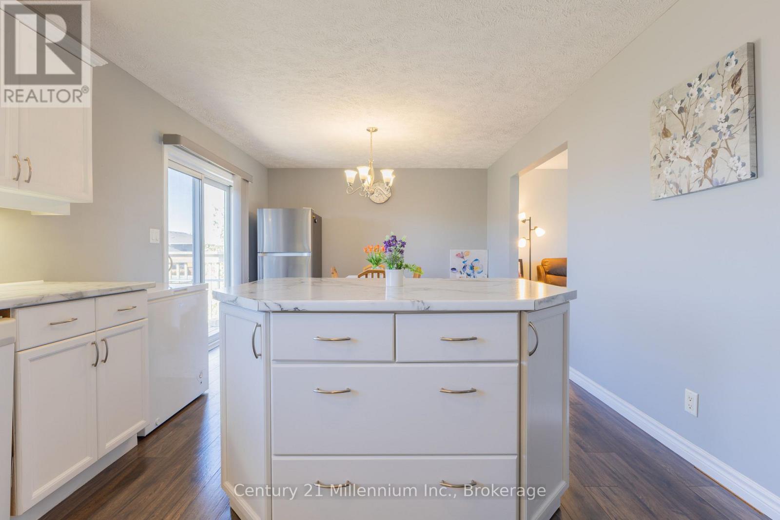 450 Peirson Avenue, Saugeen Shores, Ontario  N0H 2C1 - Photo 6 - X13090538