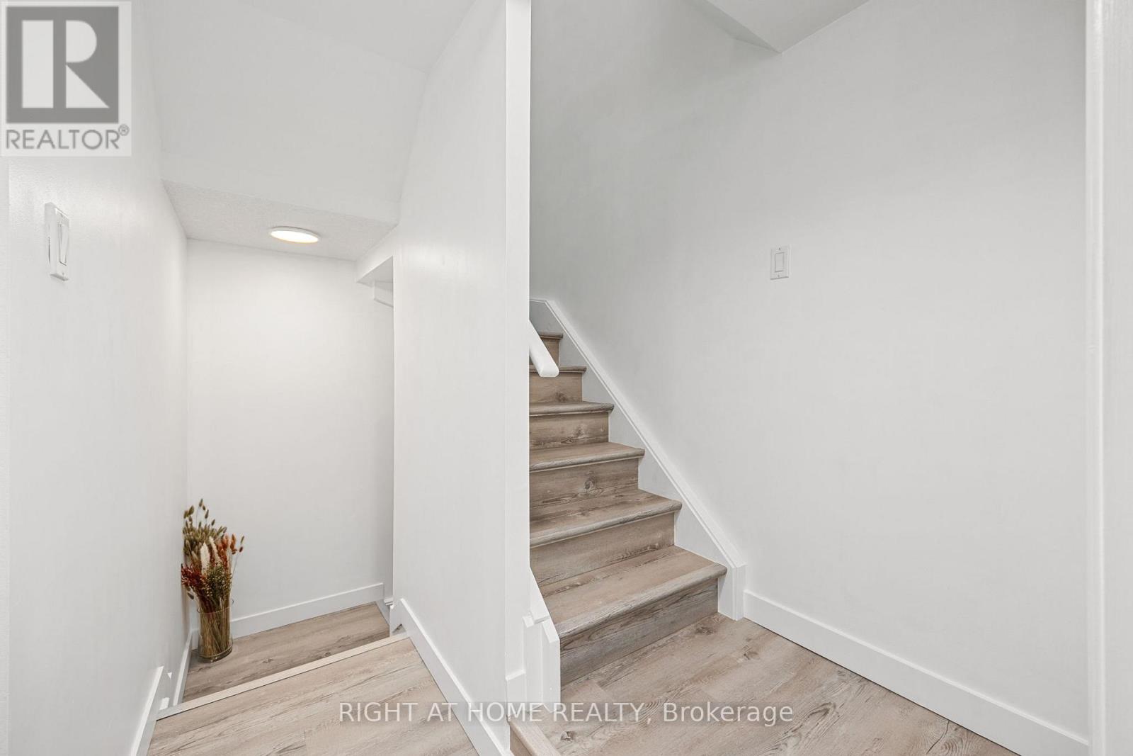 4304 - 43 Sudbury Street, Toronto, Ontario  M6J 3W6 - Photo 18 - C12856676