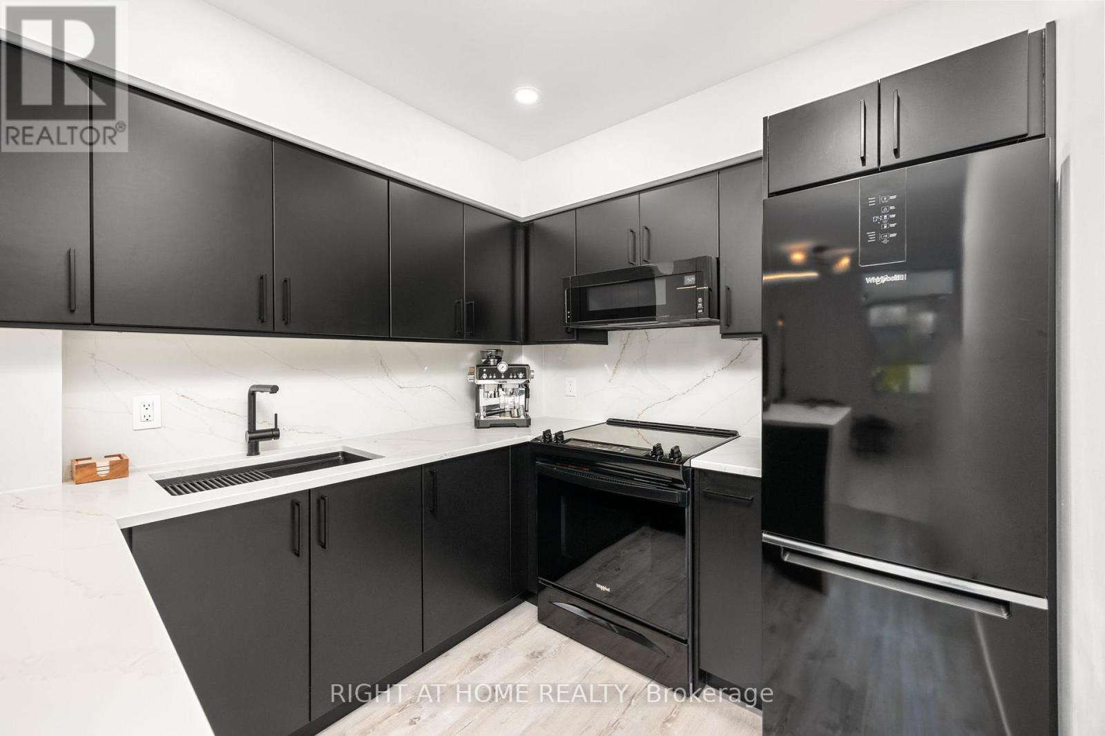 4304 - 43 Sudbury Street, Toronto, Ontario  M6J 3W6 - Photo 9 - C12856676