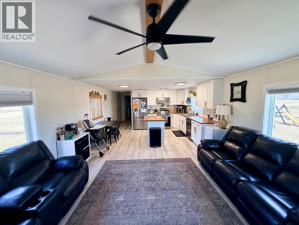 112 Trickle Creek Road, La Crete, Alberta  T0H 2H0 - Photo 11 - A2307604