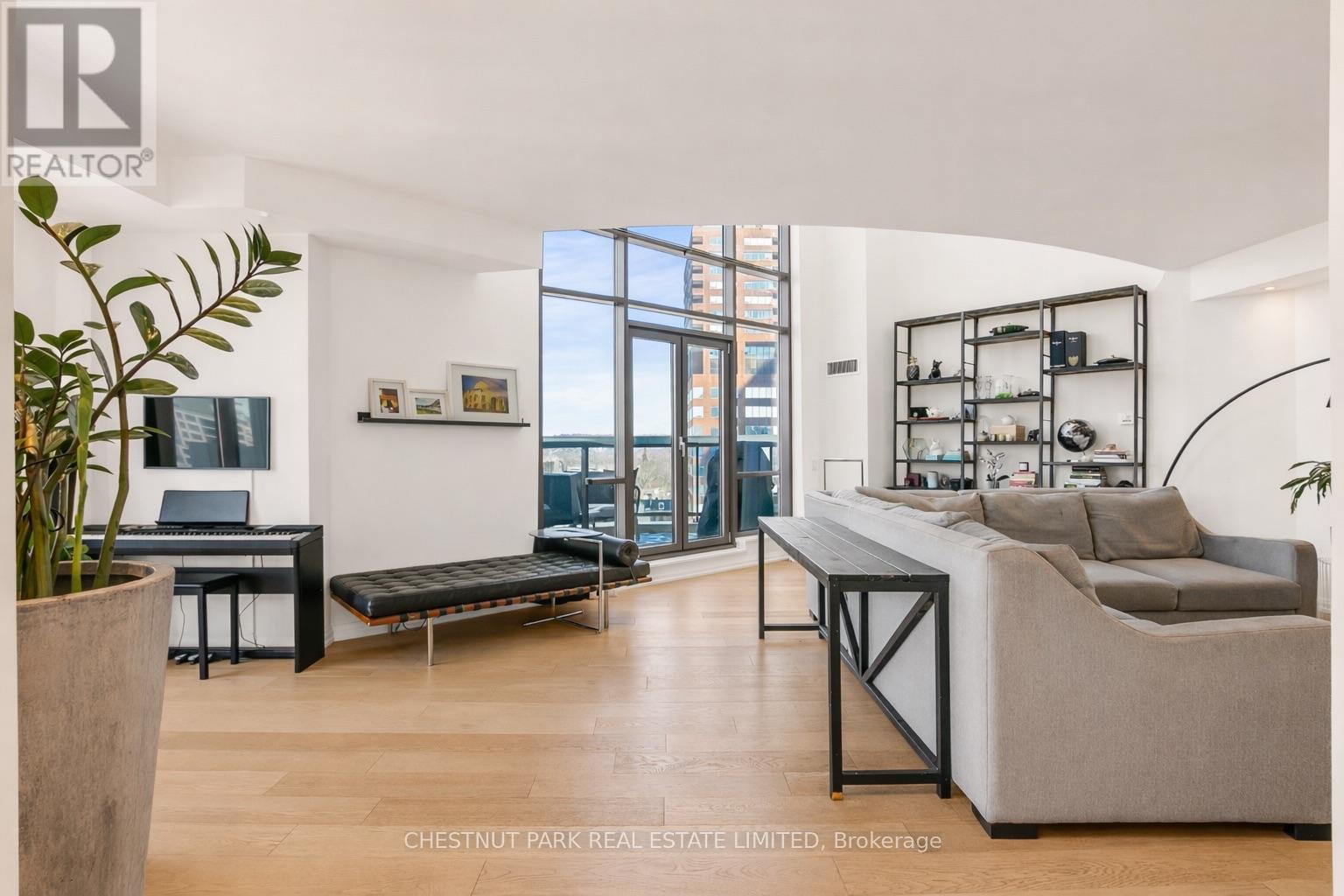 Ph 903 - 3 Mcalpine Street, Toronto, Ontario  M5R 3T5 - Photo 9 - C12864996