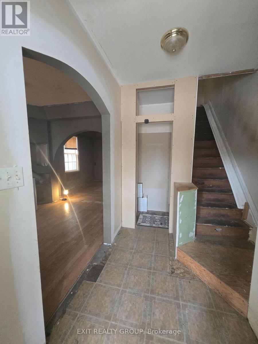 457 Parnell Street, Peterborough, Ontario  K9J 4J3 - Photo 5 - X13080558